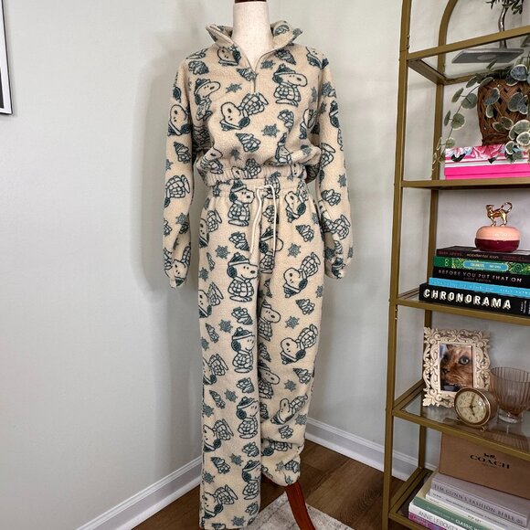 Peanuts 2 piece lounge set - Picture 1 of 5